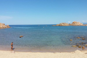 un angolo di Paradiso a pochi passi dal mare nel villaggio Calarossa